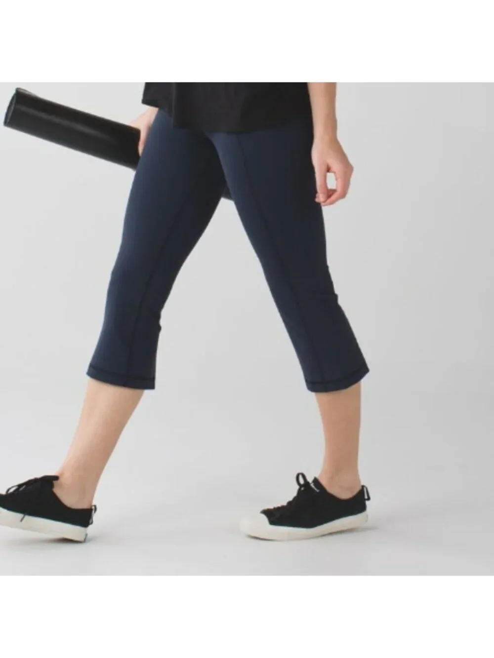 Lululemon Gather & Crow Crop II *Full-On L…
